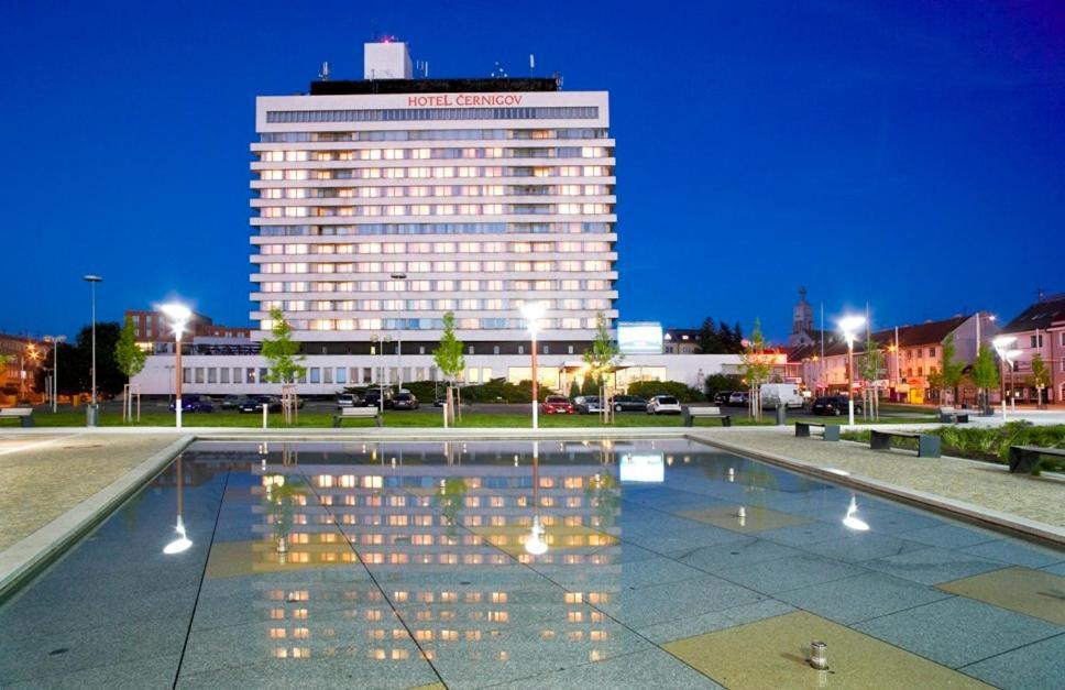 Hotel Cernigov Hradec Králové Zewnętrze zdjęcie